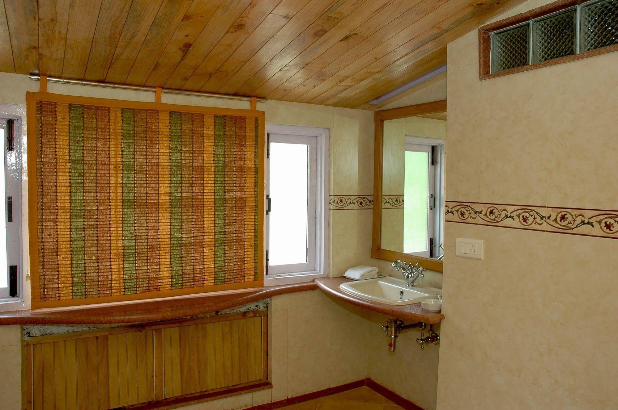Hotel Manali Heights Екстериор снимка