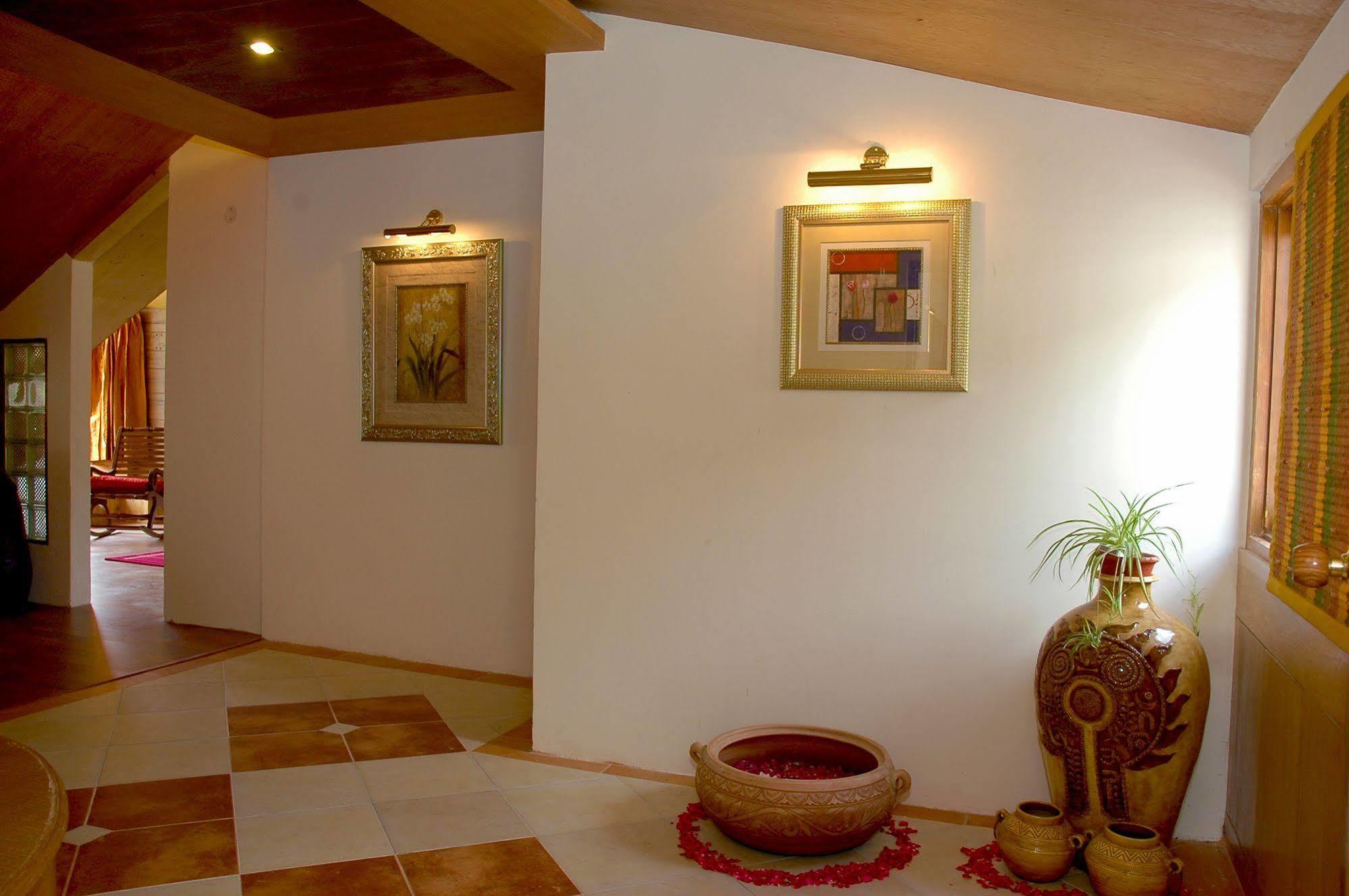Hotel Manali Heights Екстериор снимка
